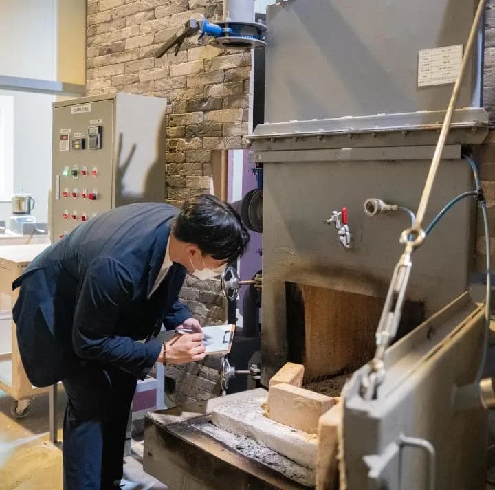 장레식장 검증하는 모습